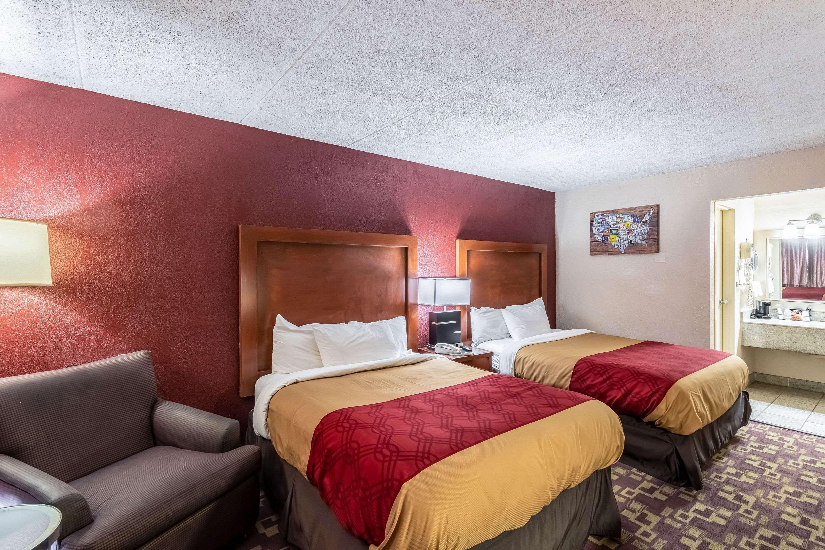 Lodge Econo