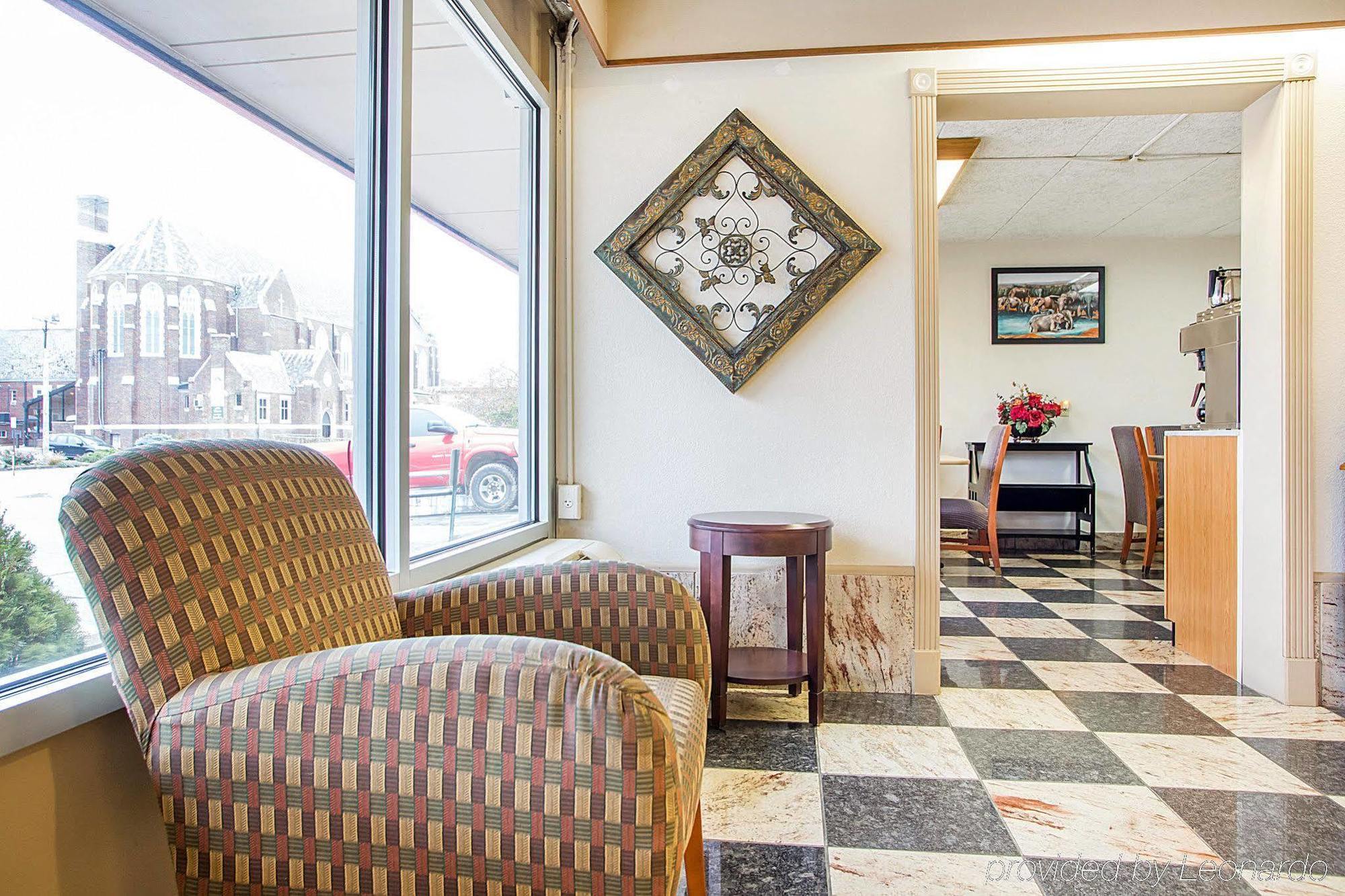 Econo Zanesville
